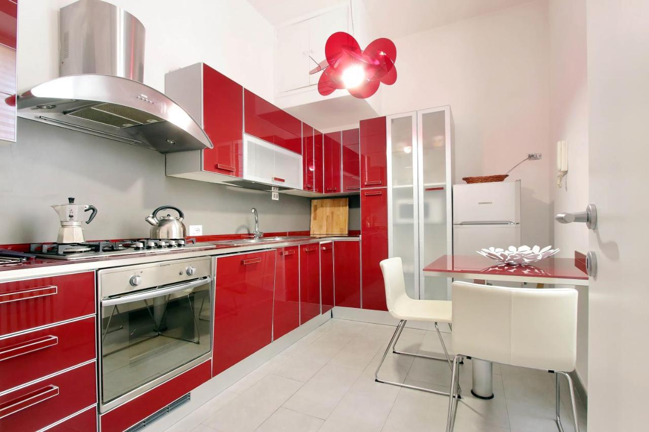 Romac - Condotti Suite By Spanish Steps Bagian luar foto